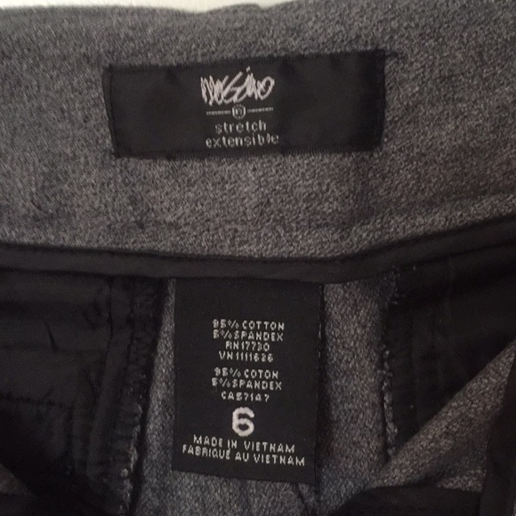 Mossimo Stretch Capri Dress Pants, size 6 - Picture 3 of 3